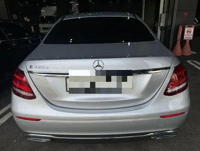 2019 Mercedes-Benz E 220 VIN: