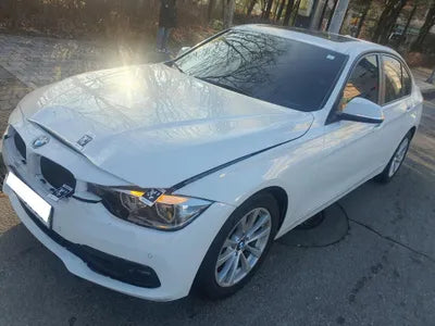 2016 BMW 320 WBA8C5103GK642746 VIN:WBA8C5103GK642746