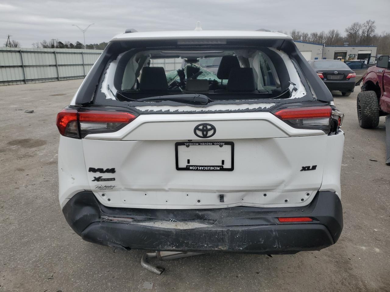 2024 TOYOTA RAV4 XLE VIN:2T3W1RFV5RC264694