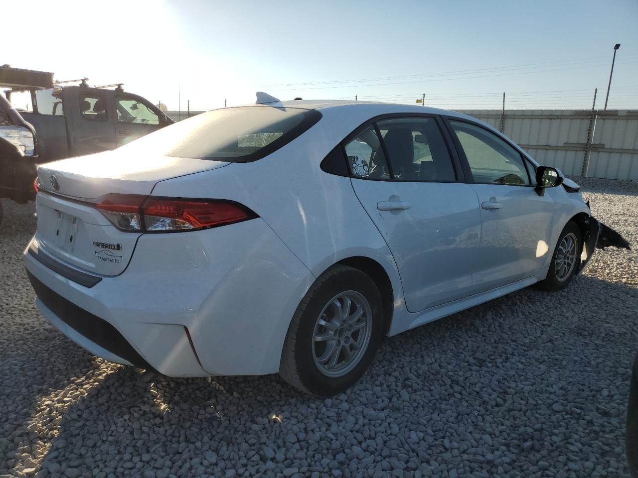 2022 TOYOTA COROLLA LE VIN:JTDEAMDE9NJ038988