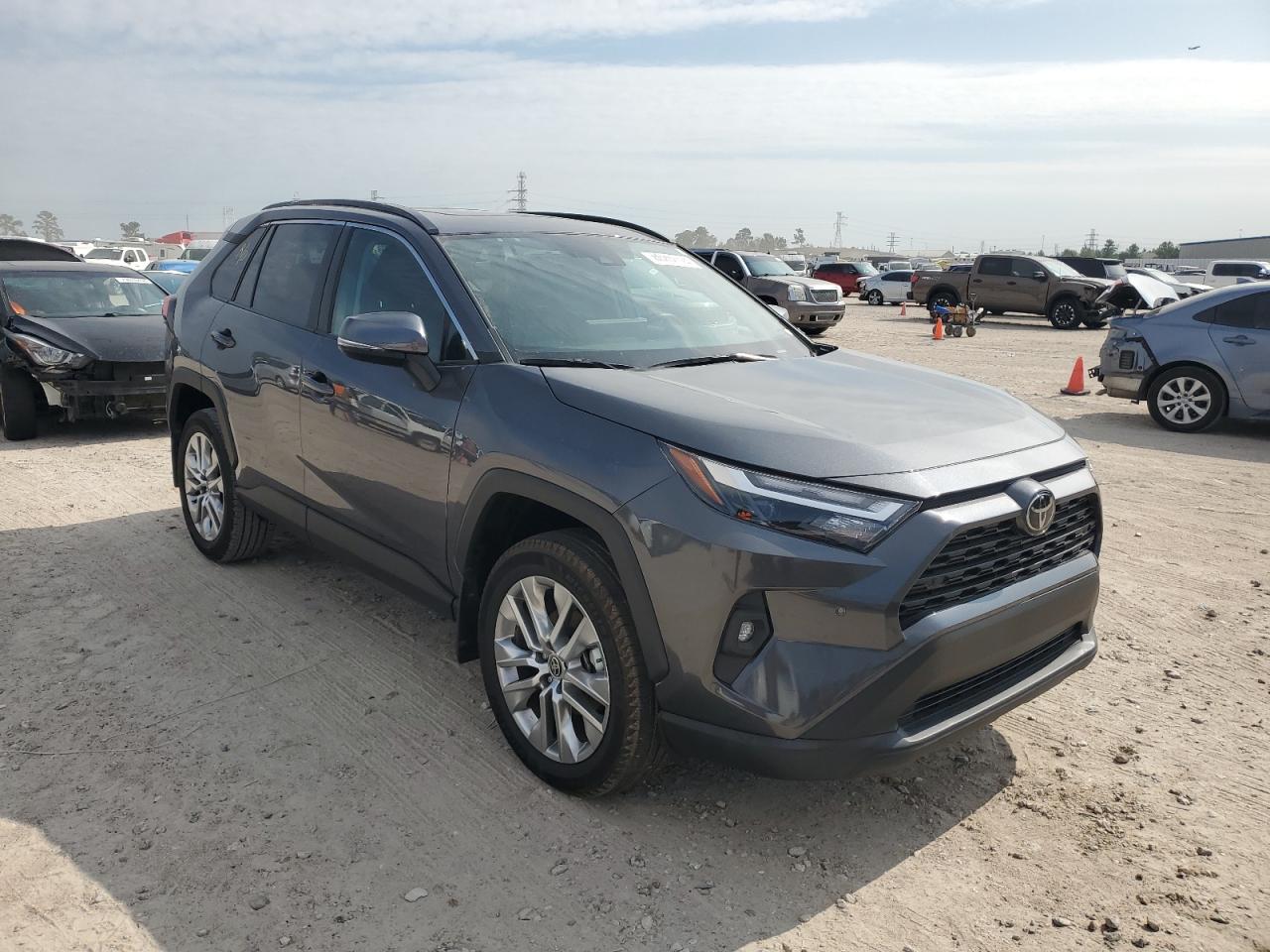 2024 TOYOTA RAV4 XLE PREMIUM VIN:2T3C1RFV0RC259437