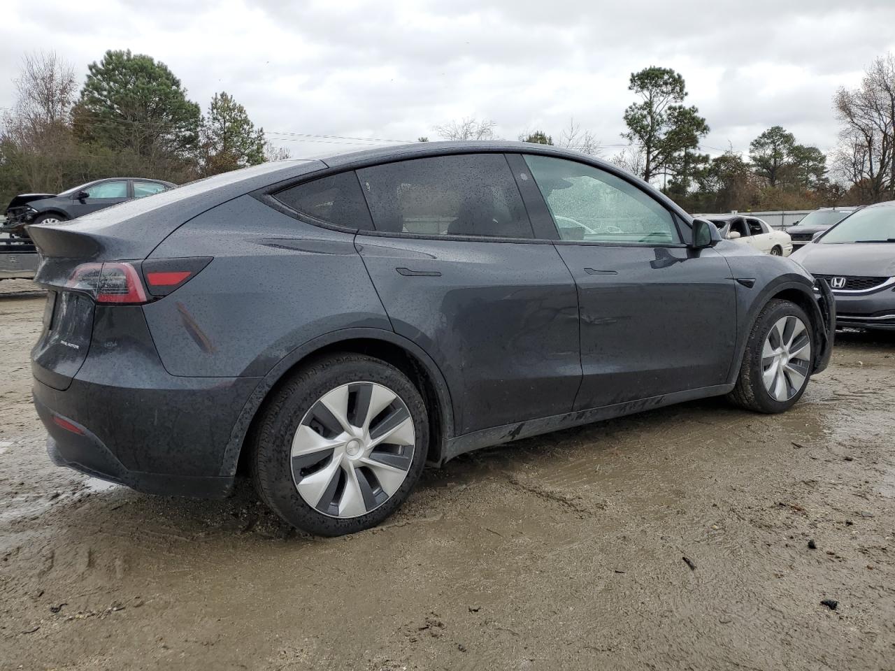 2024 TESLA MODEL Y  VIN:7SAYGAEE4RF002358