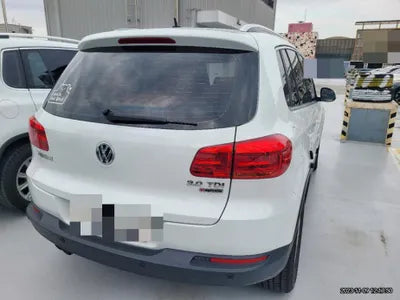 2016 Volkswagen Tiguan VIN: