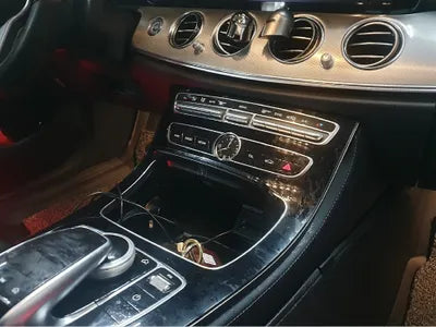 2019 Mercedes-Benz E 300 VIN: