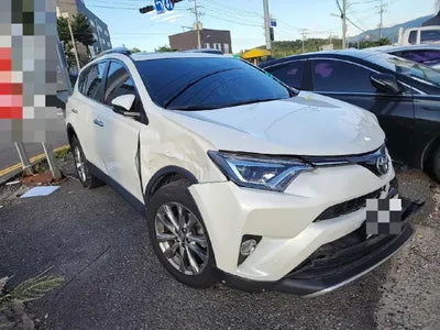 2016 Toyota RAV4 VIN: