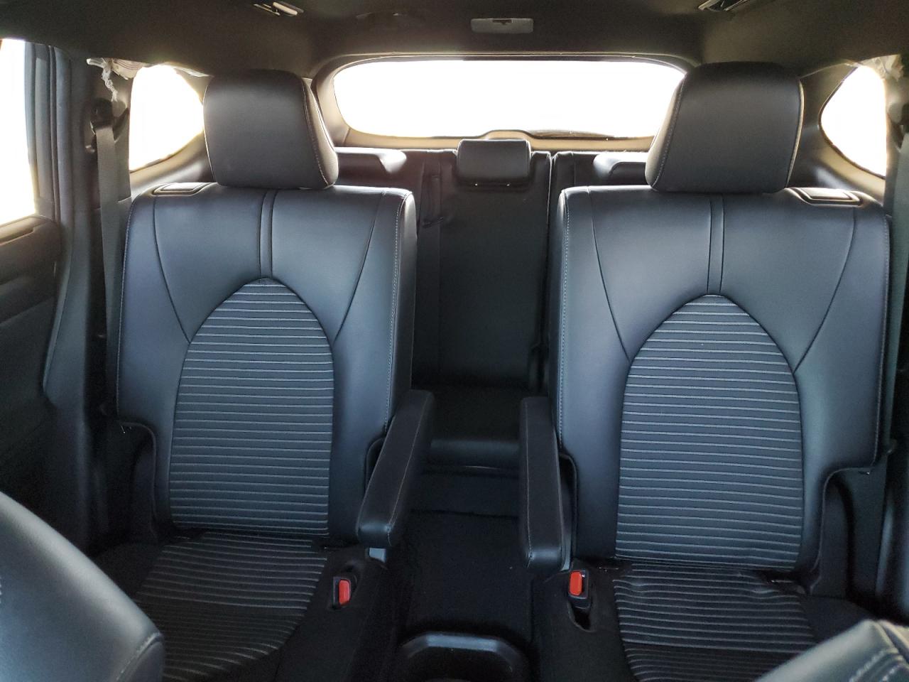 2022 TOYOTA HIGHLANDER XSE VIN:5TDLZRBH1NS250023