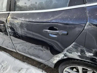 2016 Volvo V40 YV1MVA8KDG2303186 VIN:YV1MVA8KDG2303186