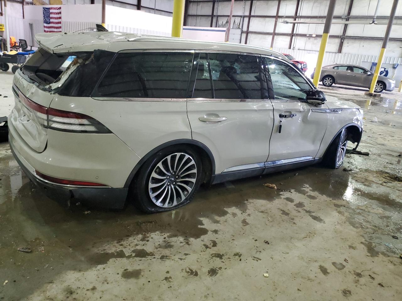 2023 LINCOLN AVIATOR RESERVE VIN:5LM5J7XC5PGL11848