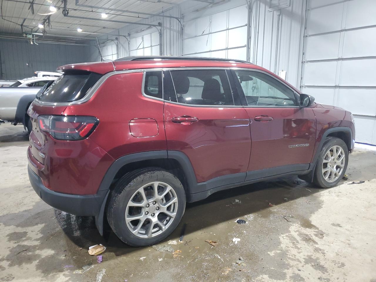 2022 JEEP COMPASS LATITUDE LUX VIN:3C4NJDFB2NT208636