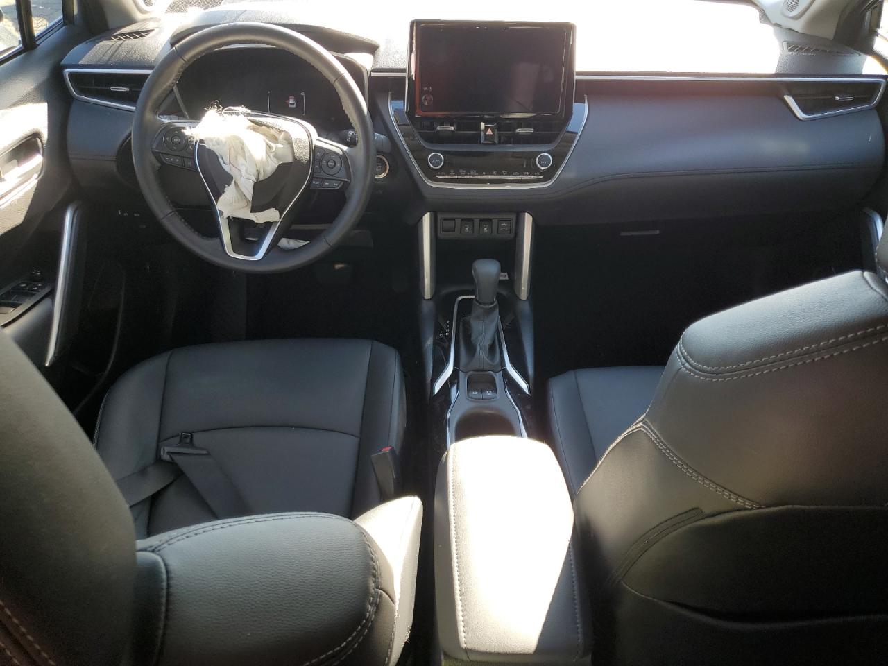 2023 TOYOTA COROLLA CROSS XLE VIN:7MUDAAAGXPV038137