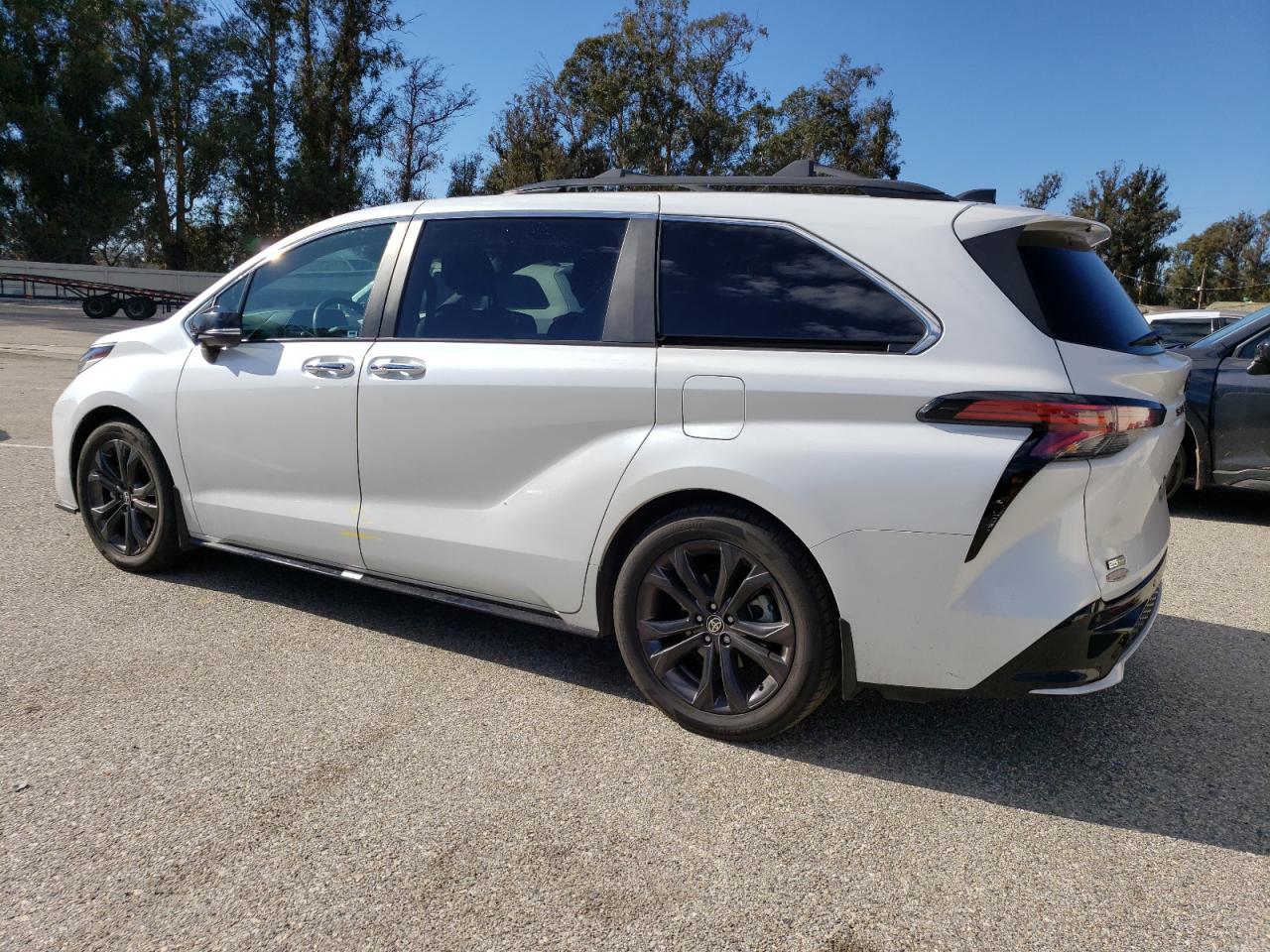2023 TOYOTA SIENNA XSE VIN:JA32X8HW9AU019862