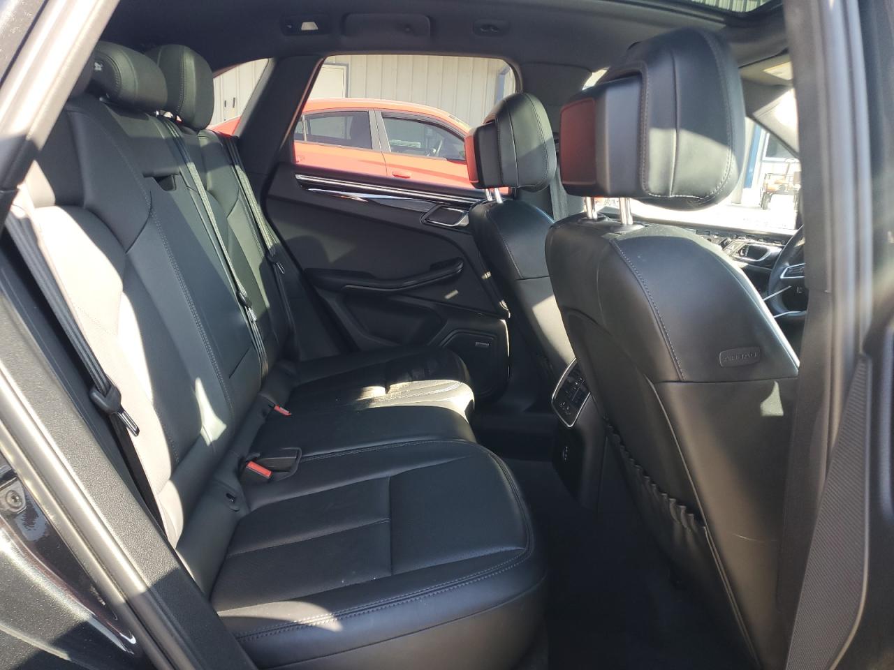 2023 PORSCHE MACAN BASE VIN:WP1AA2A57PLB18822