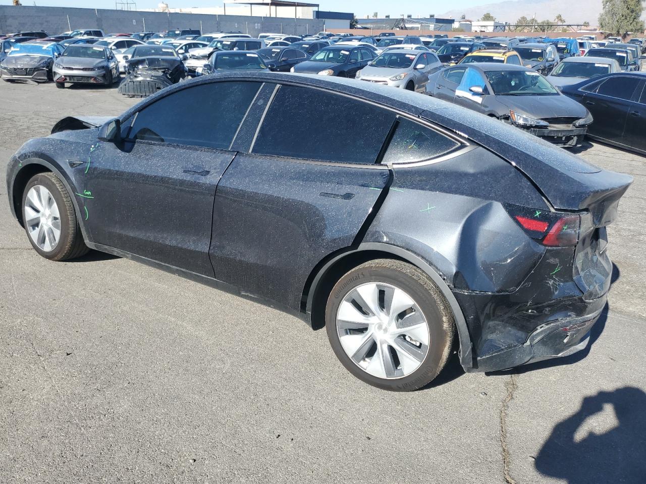2024 TESLA MODEL Y  VIN:7SAYGDED9RF094365