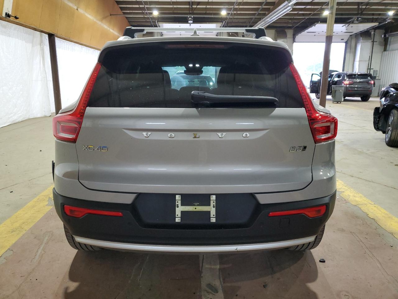 2023 VOLVO XC40 CORE VIN:YV4L12UK4P2946986