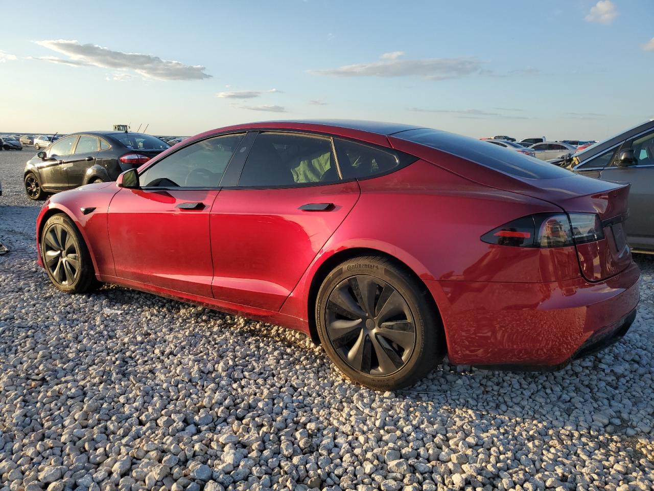 2024 TESLA MODEL S  VIN:5YJSA1E53RF536939