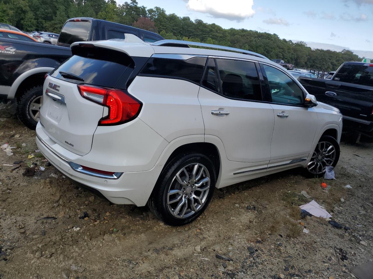 2022 GMC TERRAIN DENALI VIN:3GKALXEV2NL245115