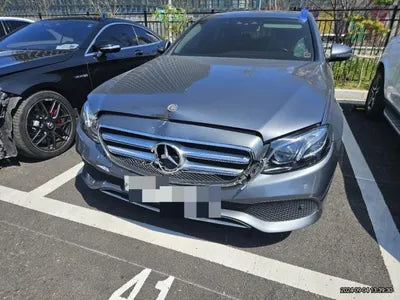 2017 Mercedes-Benz E 220 VIN: