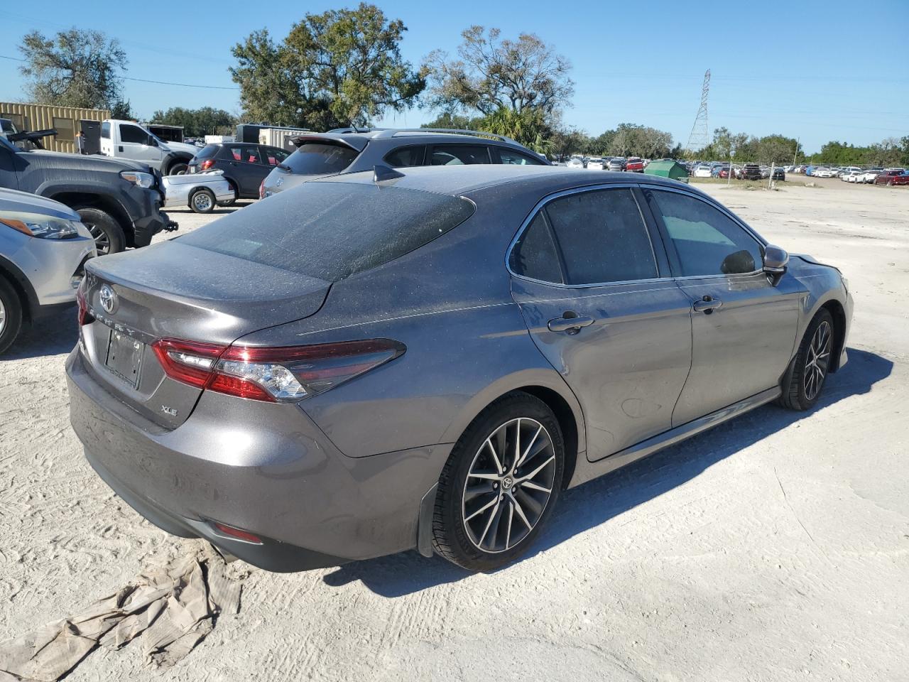 2023 TOYOTA CAMRY XLE VIN:4T1F11AKXPU084100