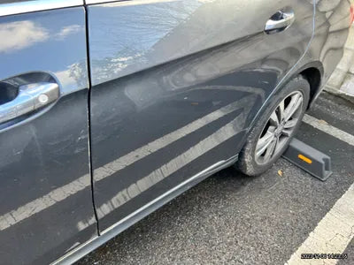 2015 Mercedes-Benz E 220 VIN: