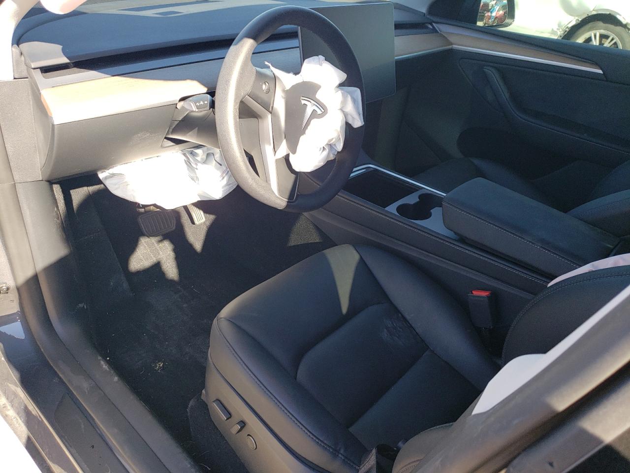 2023 TESLA MODEL Y  VIN:7SAYGDEE4PA202443