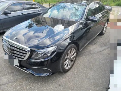 2020 Mercedes-Benz E 300 W1KZF4KB2LA811119 VIN:W1KZF4KB2LA811119