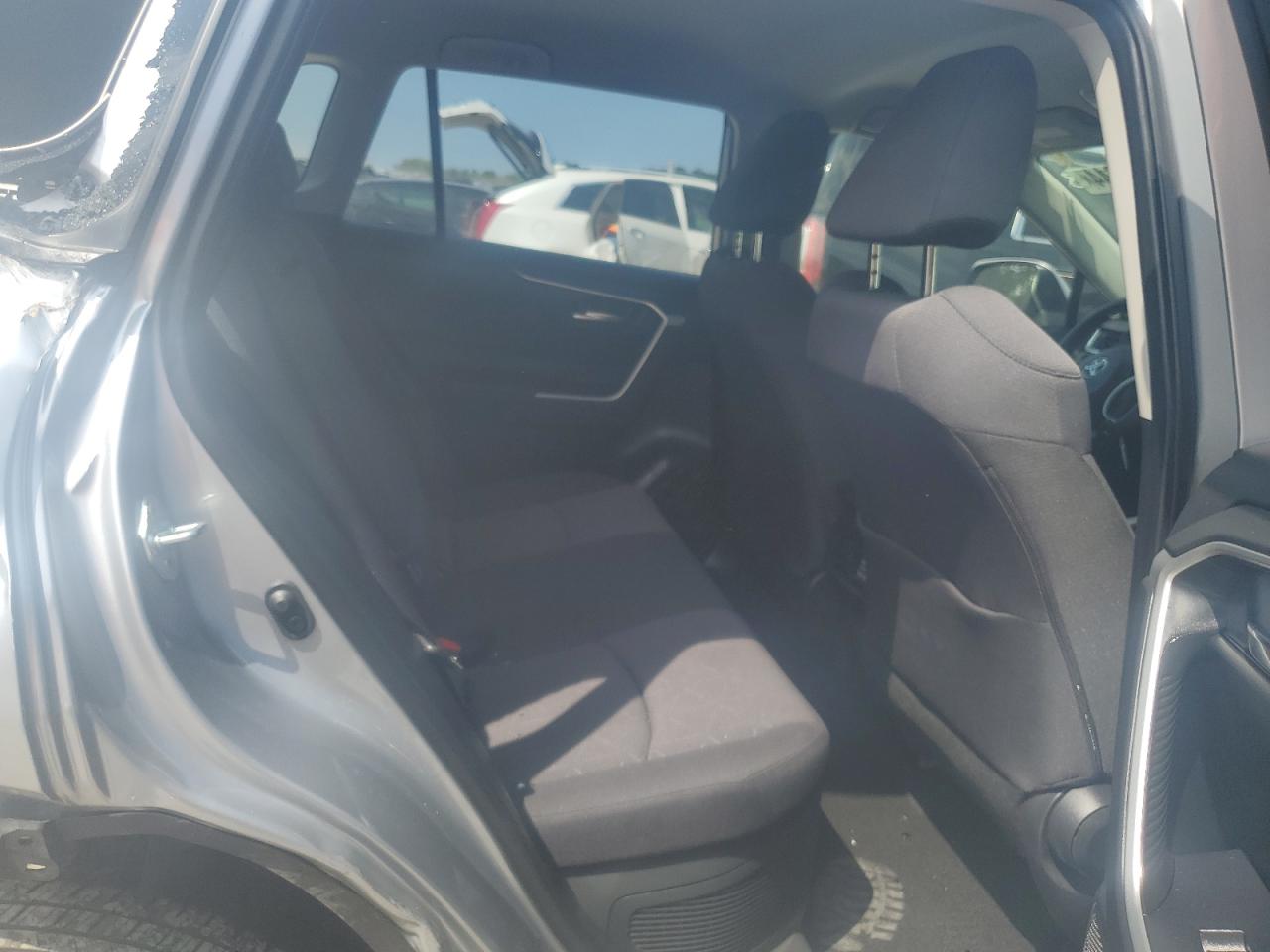 2023 TOYOTA RAV4 XLE VIN:JTMRWRFVXPJ057873