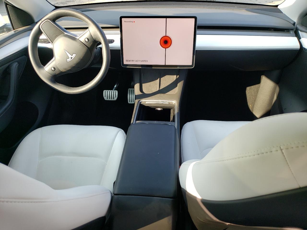 2023 TESLA MODEL Y  VIN:7SAYGDEF5PF710996