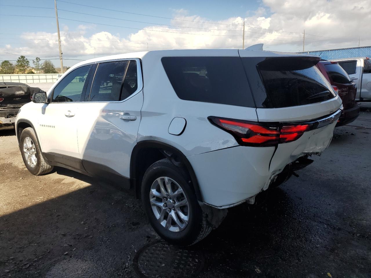 2022 CHEVROLET TRAVERSE LS VIN:1GNERFKW4NJ113796