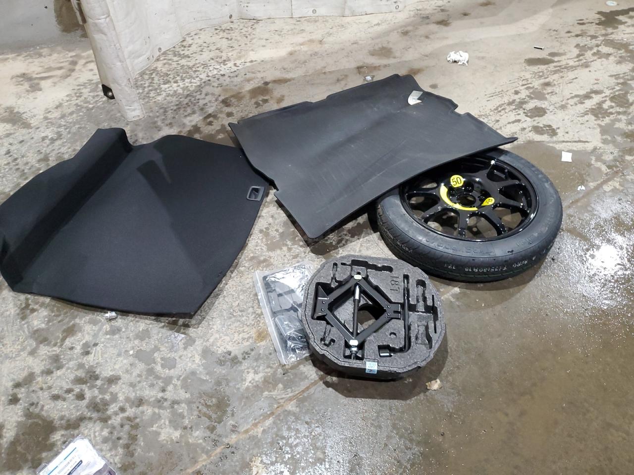 2022 GENESIS G70 BASE VIN:KMTG34TA0NU096344