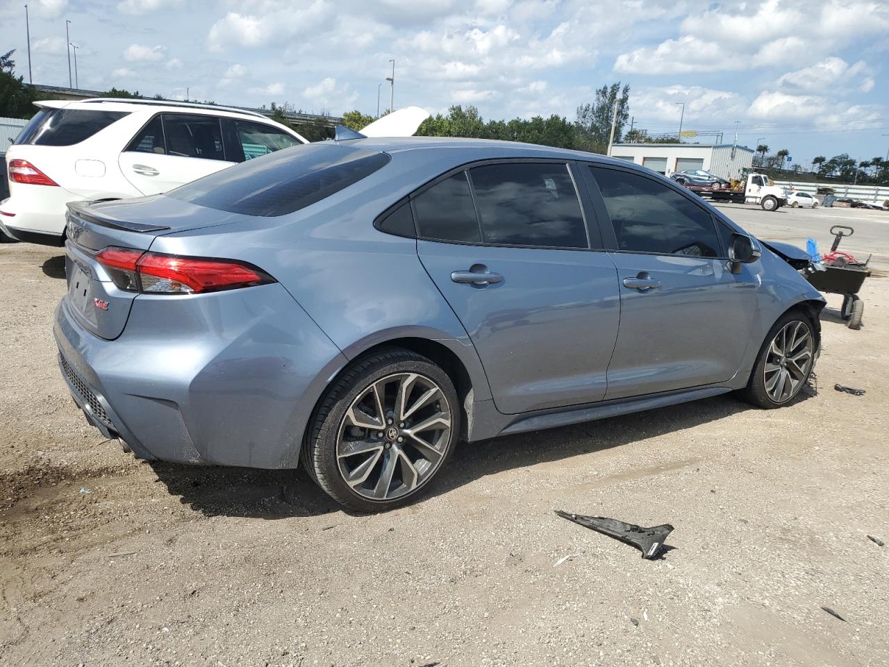 2022 TOYOTA COROLLA XSE VIN:5YFT4MCE7NP120620