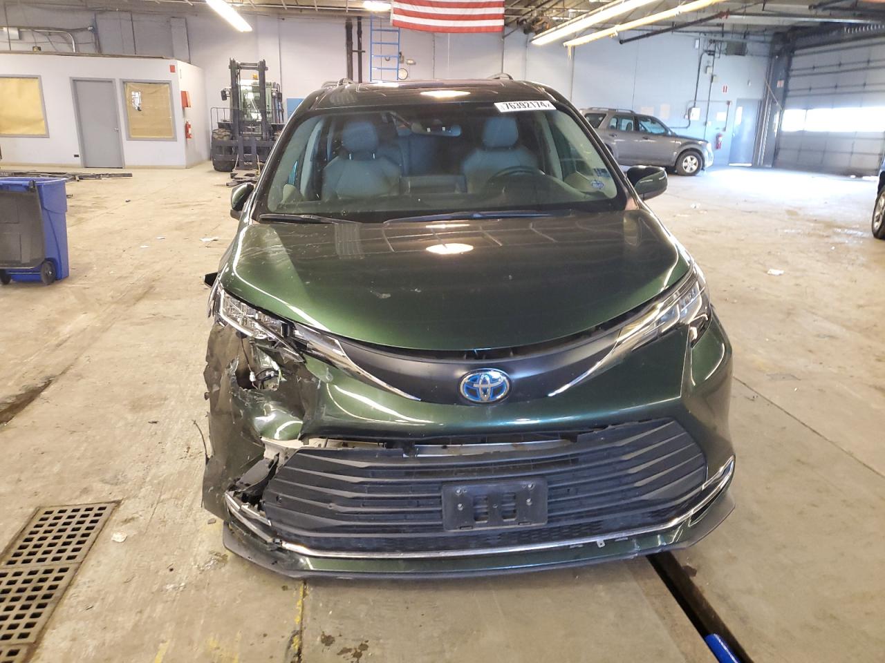 2022 TOYOTA SIENNA XLE VIN:5TDJSKFC4NS049251