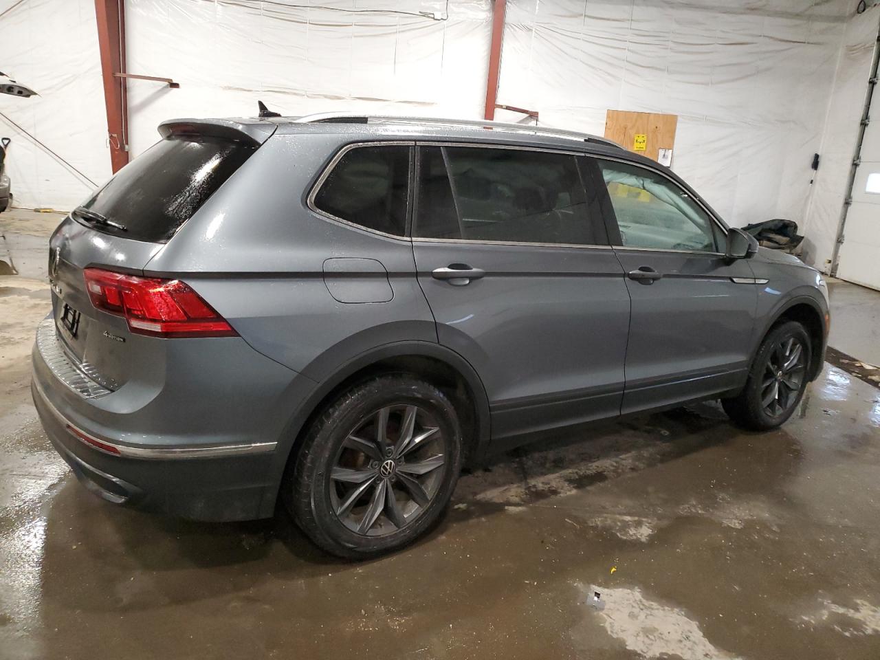 2022 VOLKSWAGEN TIGUAN SE VIN:2C4RDGBG1ER166118