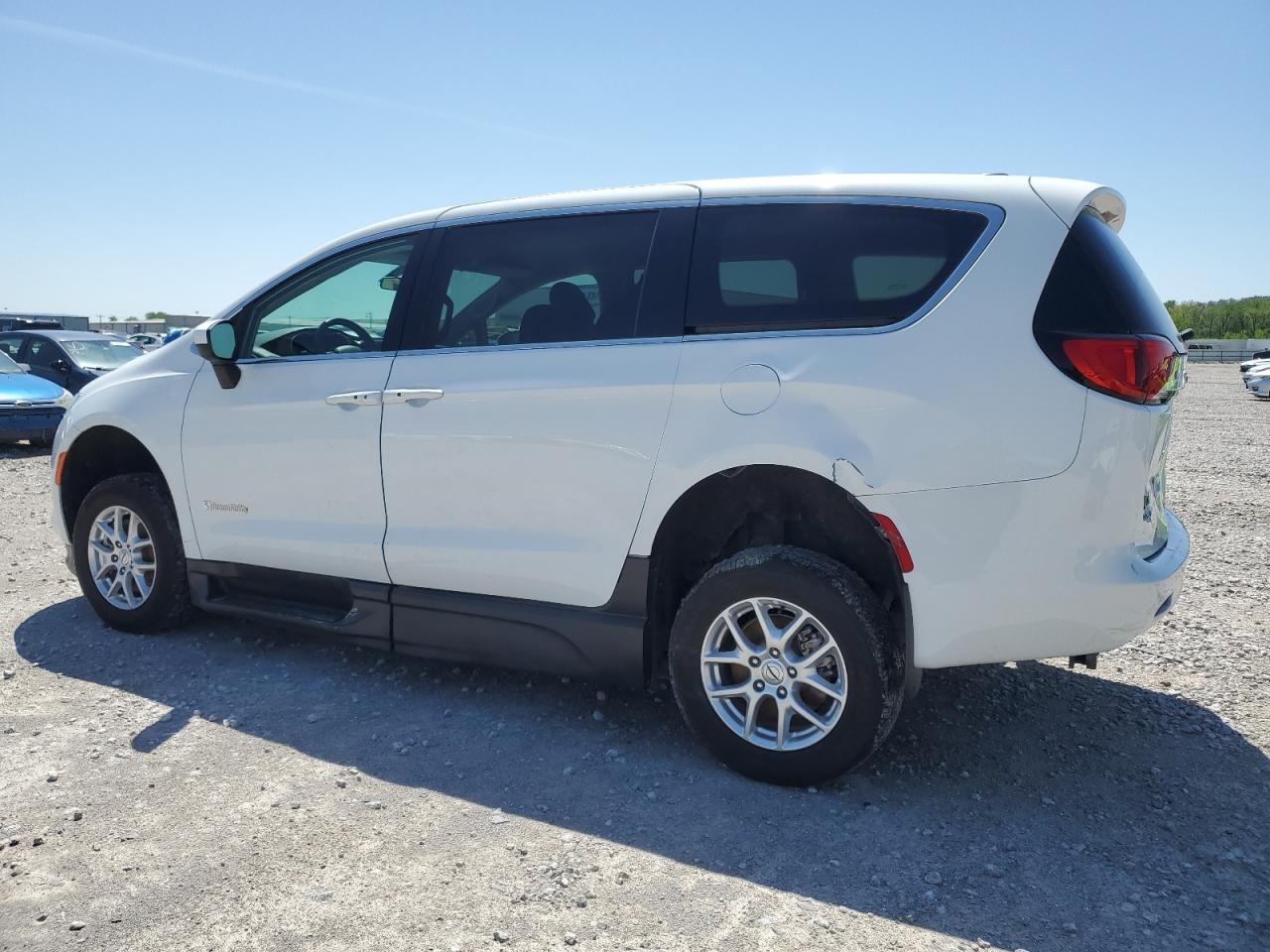 2022 CHRYSLER VOYAGER LX VIN:1C4NJRCBXED546471