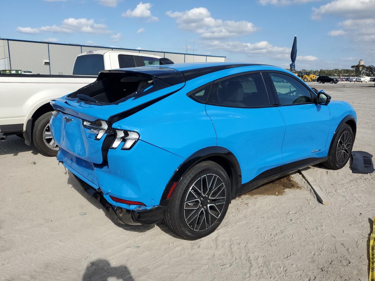 2024 FORD MUSTANG MACH-E PREMIUM VIN:3FMTK3R72RMA32365