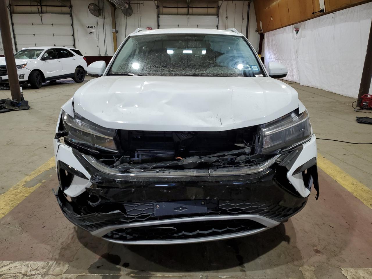 2024 VOLKSWAGEN TAOS SE VIN:3VVUX7B28RM067140