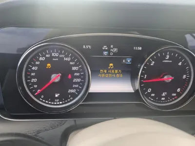 2018 Mercedes-Benz E 220 VIN: