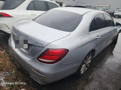 2017 Mercedes-Benz E 300 VIN: