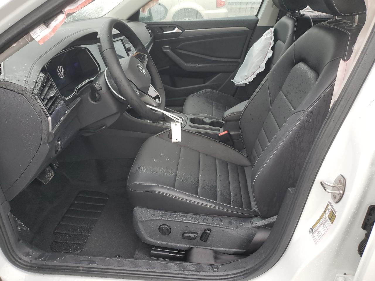 2024 VOLKSWAGEN JETTA SE VIN:3VW7M7BU1RM047718