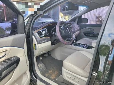 2017 Kia Carnival VIN: