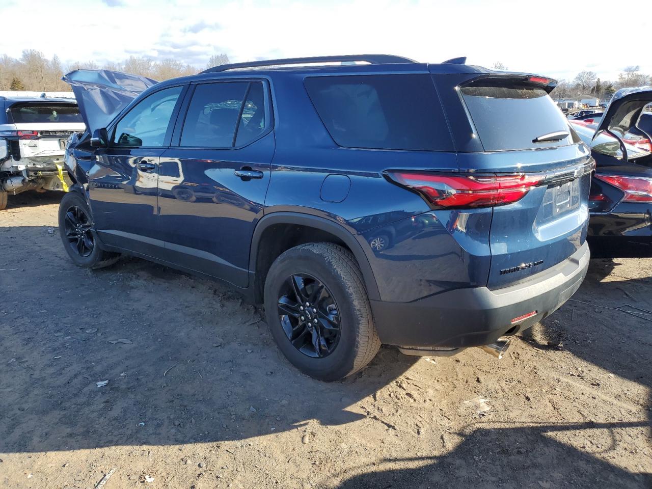 2023 CHEVROLET TRAVERSE LT VIN:1GNEVGKW8PJ177148