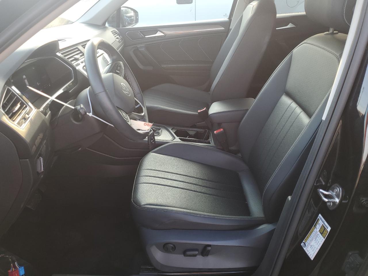 2023 VOLKSWAGEN TIGUAN SE VIN:3VV3B7AXXPM061909