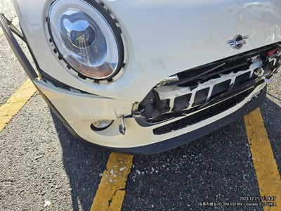2018 MINI Cooper VIN: