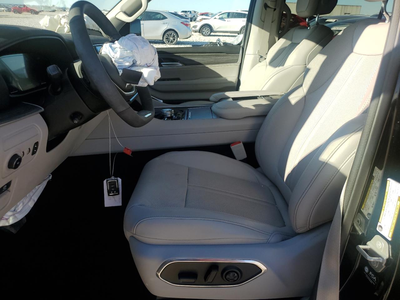 2024 JEEP WAGONEER L SERIES II VIN:1C4SJSBP2RS152536