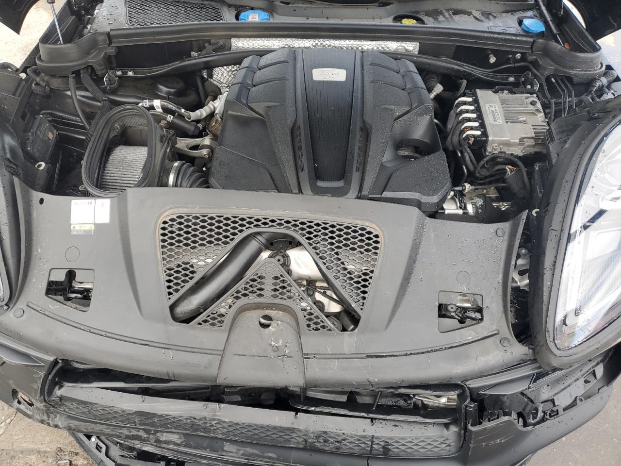 2022 PORSCHE MACAN GTS VIN:WP1AF2A56NLB30474