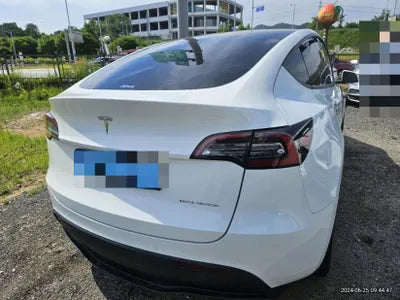 2022 Tesla Model Y VIN: