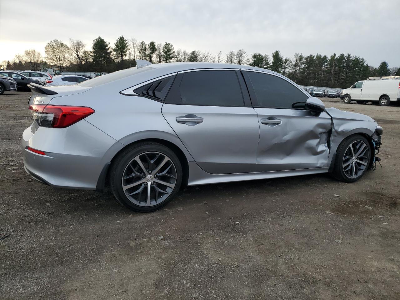 2024 HONDA CIVIC TOURING VIN:2HGFE1F96RH300191