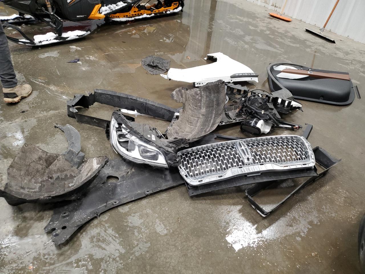 2022 LINCOLN AVIATOR RESERVE VIN:5LM5J7XC4NGL05018