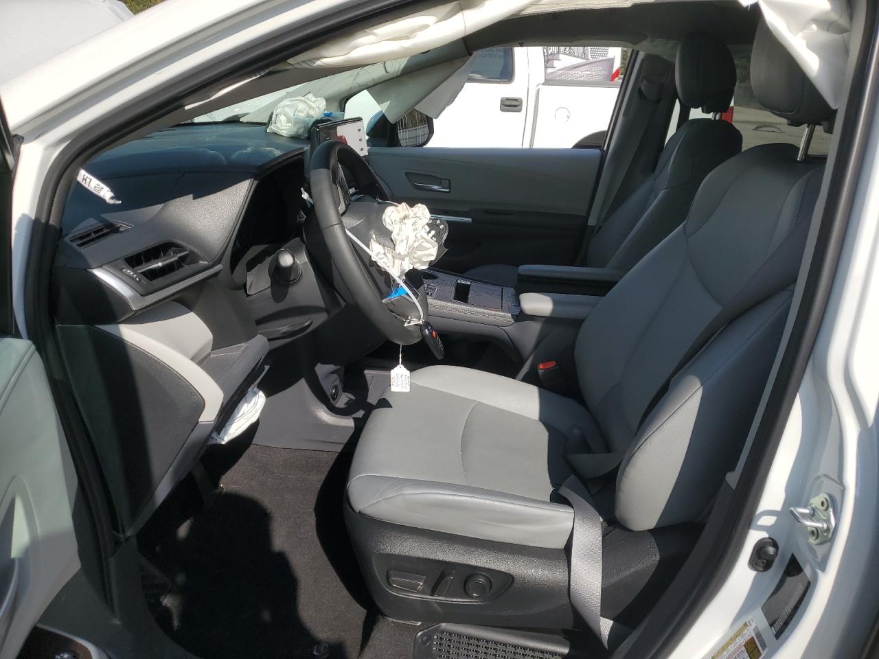 2023 TOYOTA SIENNA XLE VIN:5TDYRKEC1PS165988
