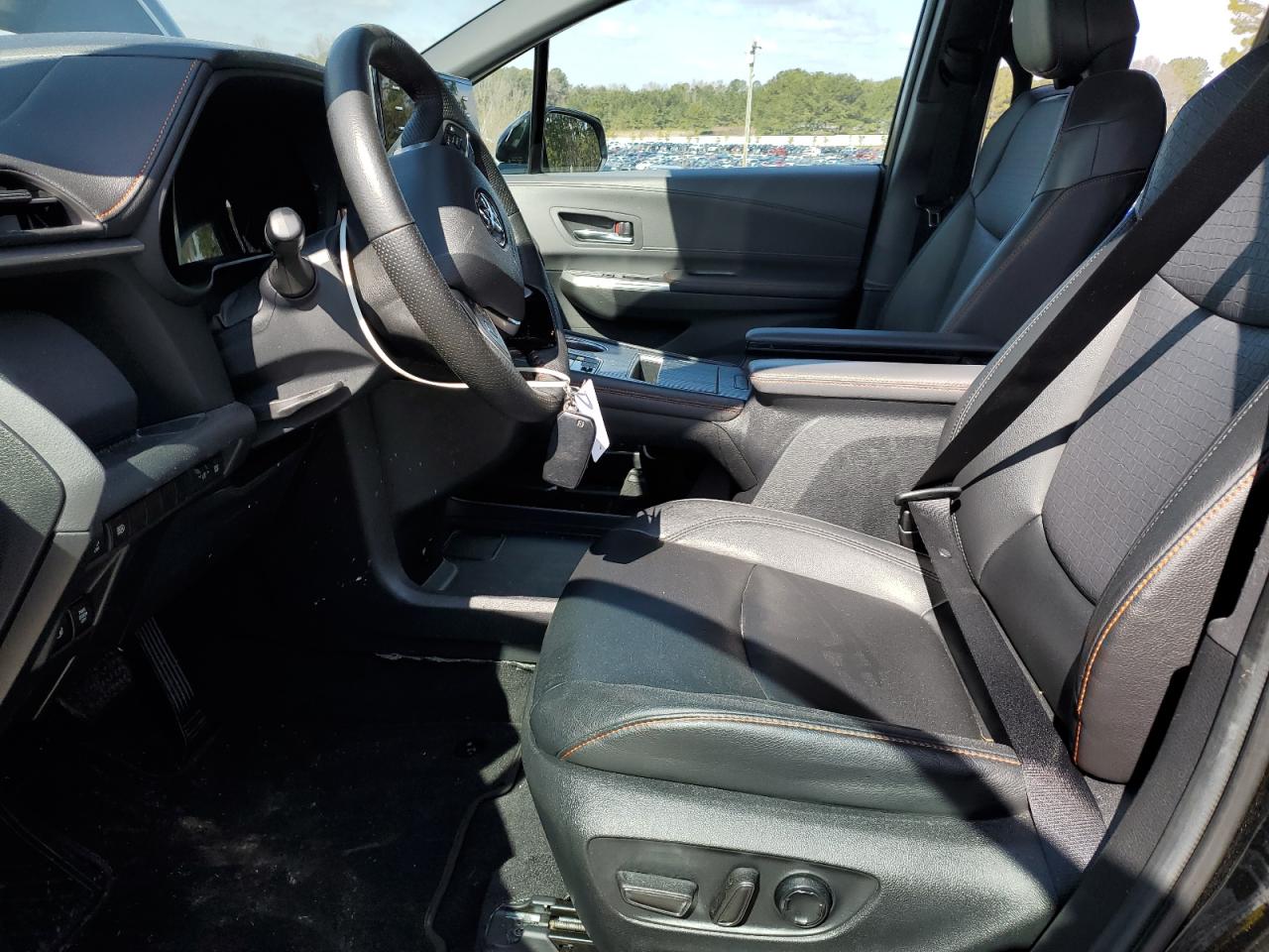 2022 TOYOTA SIENNA XSE VIN:5TDXRKECXNS123991