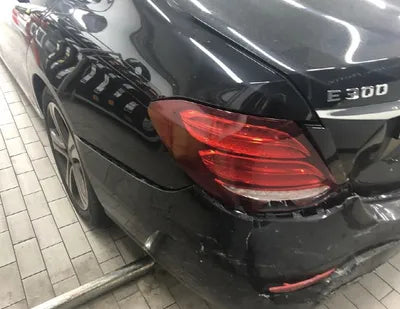 2019 Mercedes-Benz E 300 WDDZF4JB9KA686670 VIN:WDDZF4JB9KA686670